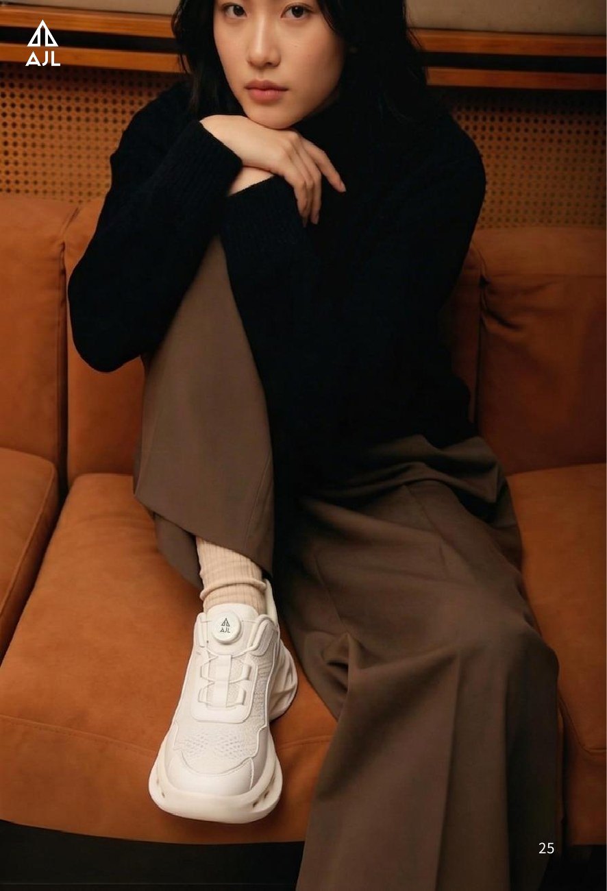 Walking Max Merino wool shoe in a cosy home setting