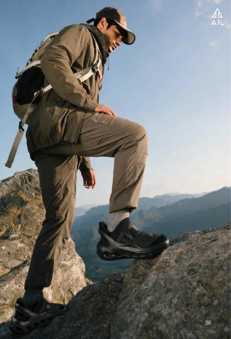 Outdoor shoes